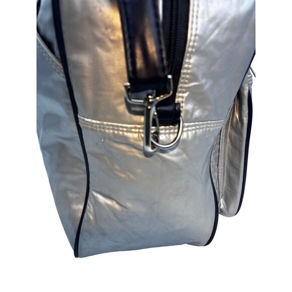 Wilson vintage silver bag with navy blue handle and shoulder strap - Picture 10 of 16